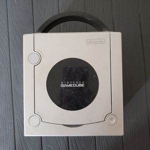 NINTENDO Silver GameCube CONSOLE ONLY FOR PARTS